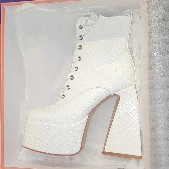 Accloris platform boots size 8 new with box - Picture 7 of 10